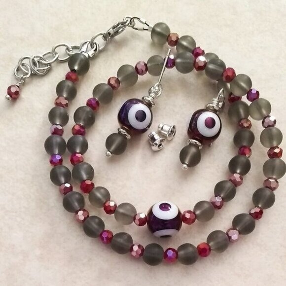 Vibrant Wrap Bracelet + Earring Set ~ Evil Eye ~ Frosted Gray & Sparkling Pink - Picture 1 of 10
